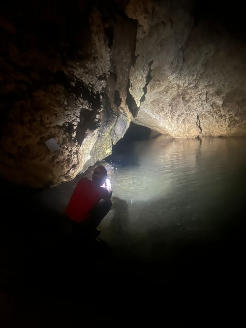 L'inizio del tratto allagato e l'inizio del rilievo